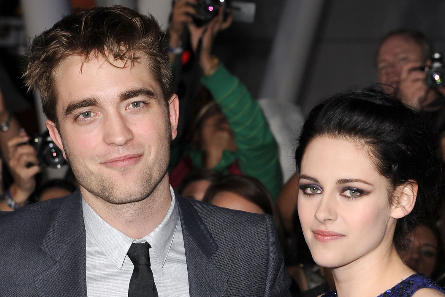 Robert Pattinson praises ex-girlfriend Kristen Stewart… kind of