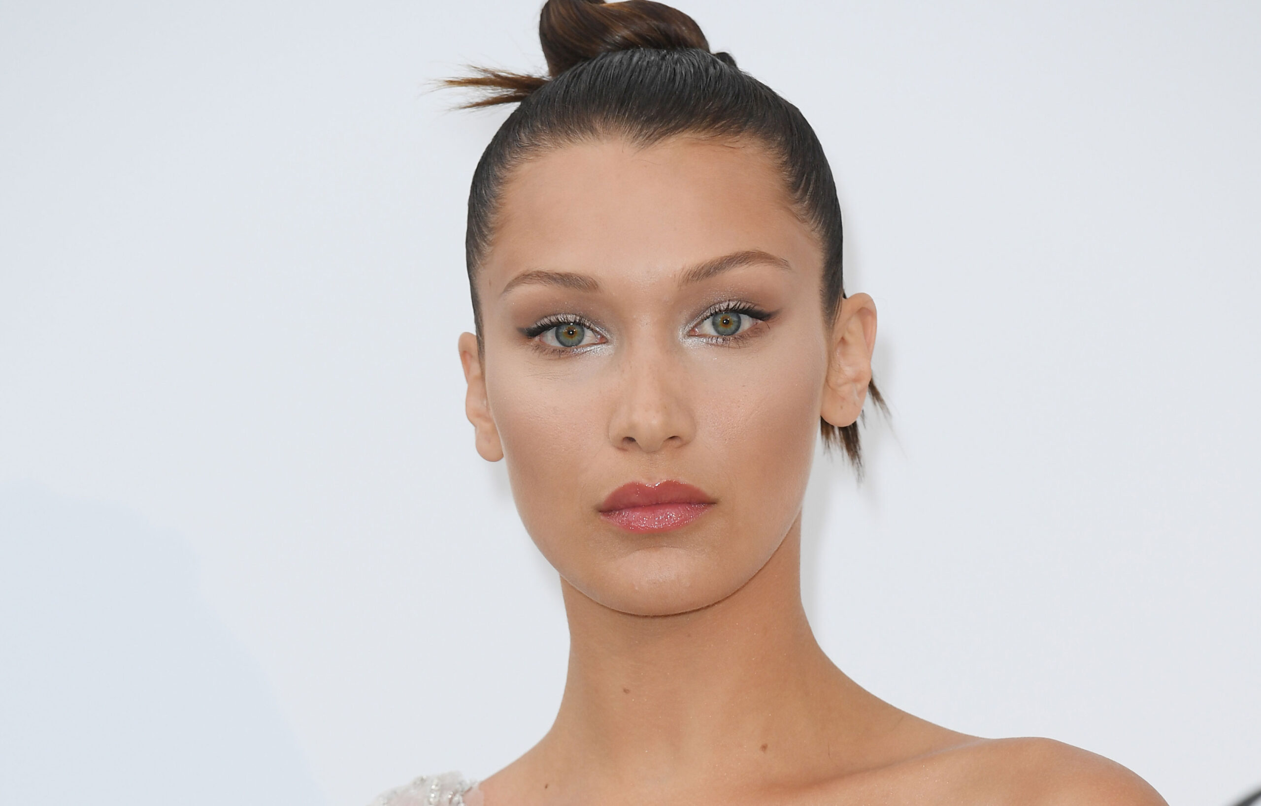 Bella Hadid Insecurities | Girlfriend